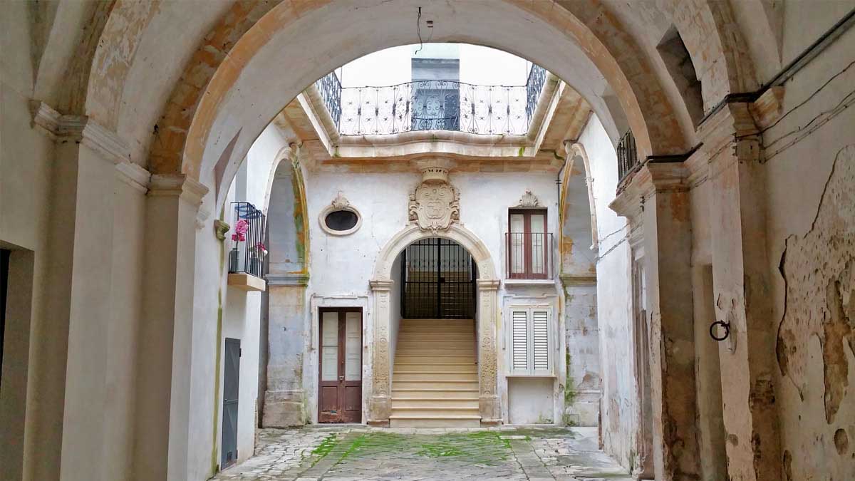 Palazzo Agricoli-Robertini-Lubelli-Congedo Galatina