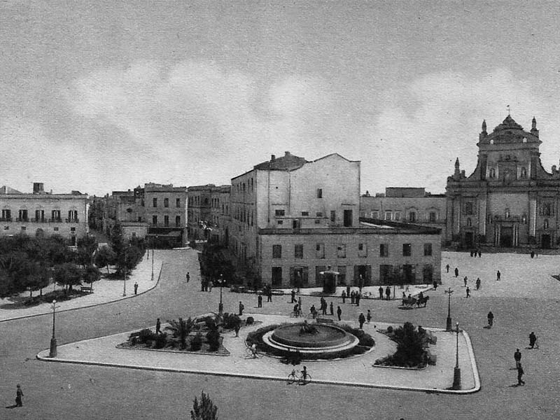 Piazza Alighieri - 20